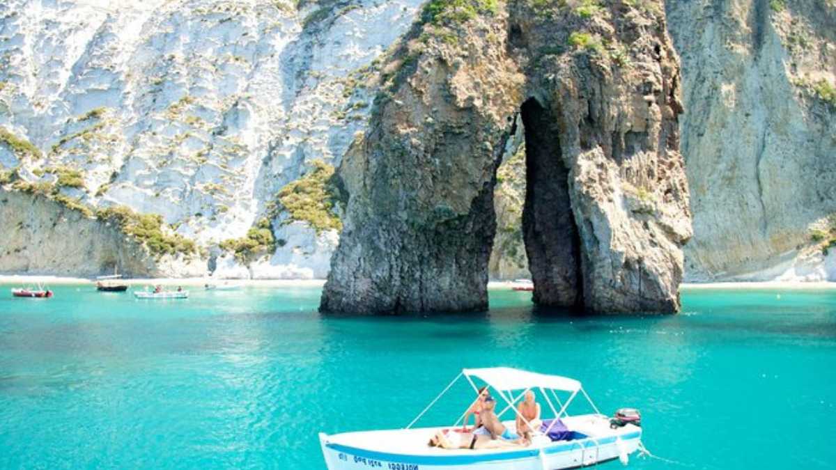 Cosa vedere a Ponza: Guida completa alla scoperta dell'isola pontina
