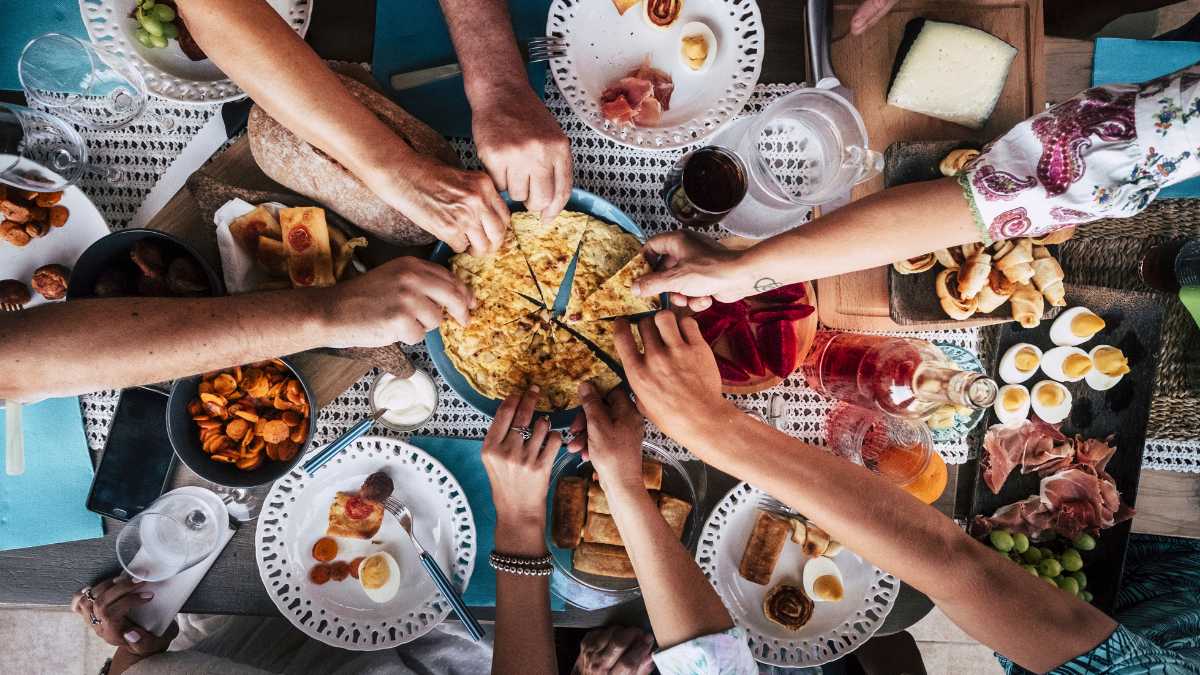 Dove Mangiare a Frascati: Un Viaggio nella Tradizione Gastronomica dei Castelli Romani