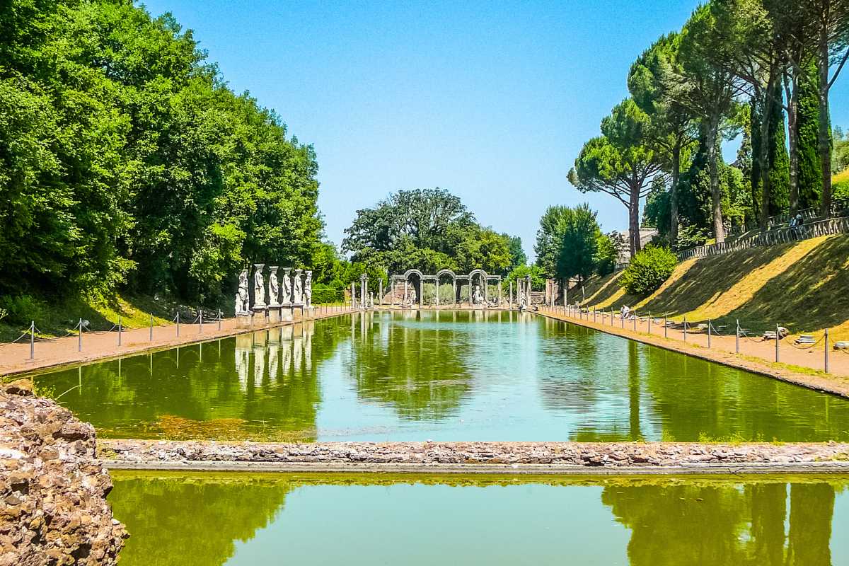 Panorama di Tivoli con Villa d'Este e giardini