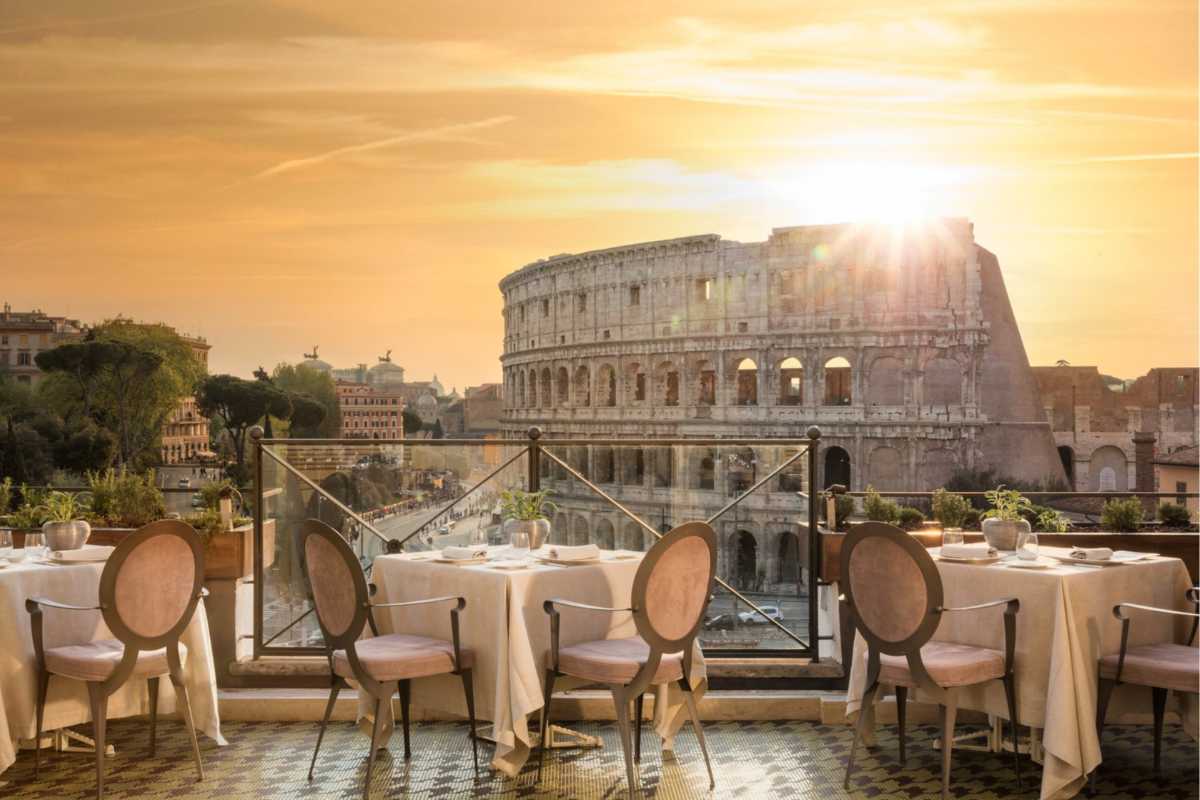 Ristorante con vista sul Colosseo, ideale per una cena romantica